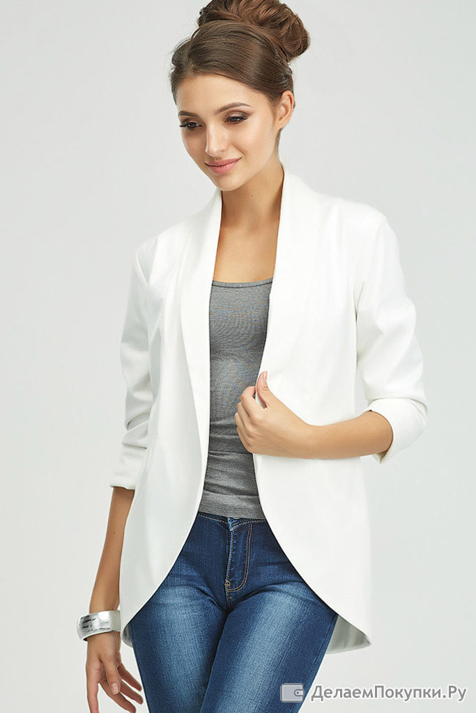Модный белый пиджак